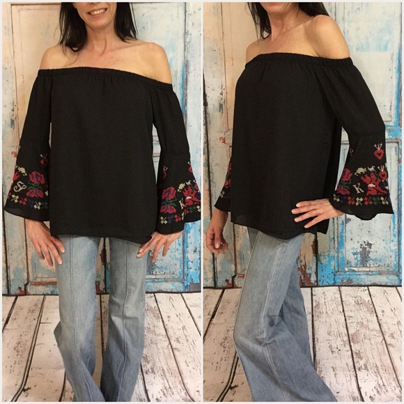 Embroidered Off the Shoulder - Picture 2 of 3